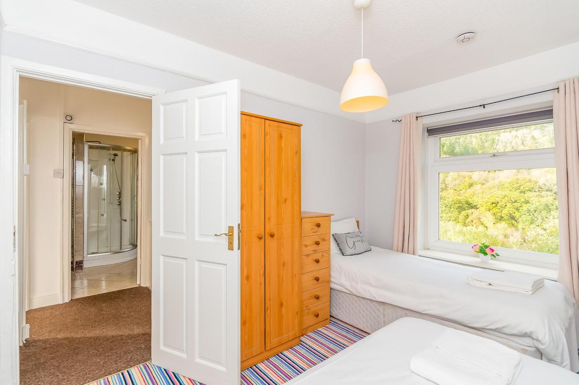 The View Spacious Apartment In Afan Forest Bike Park By Staystaycations Port Talbot Eksteriør bilde