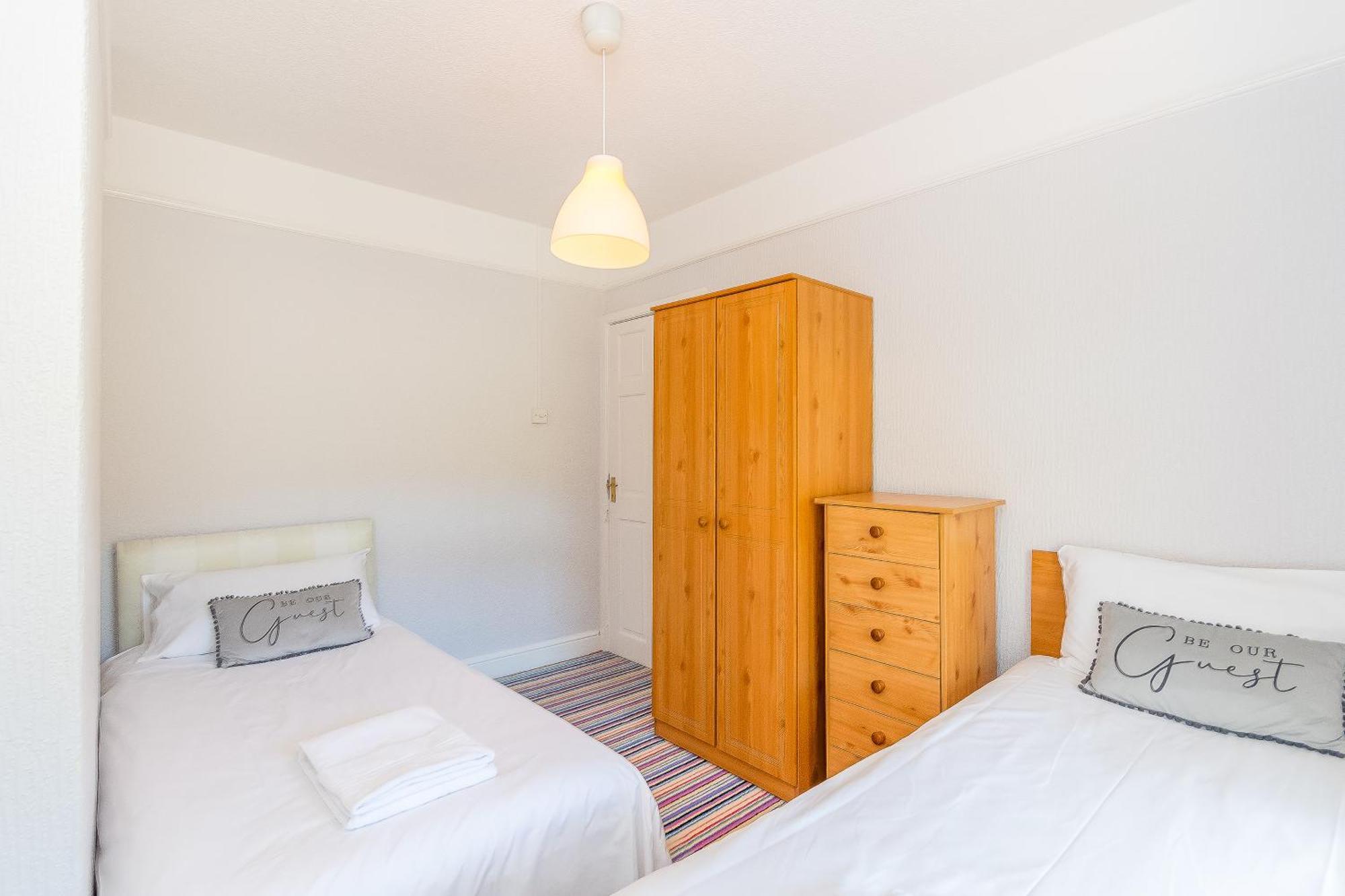 The View Spacious Apartment In Afan Forest Bike Park By Staystaycations Port Talbot Eksteriør bilde