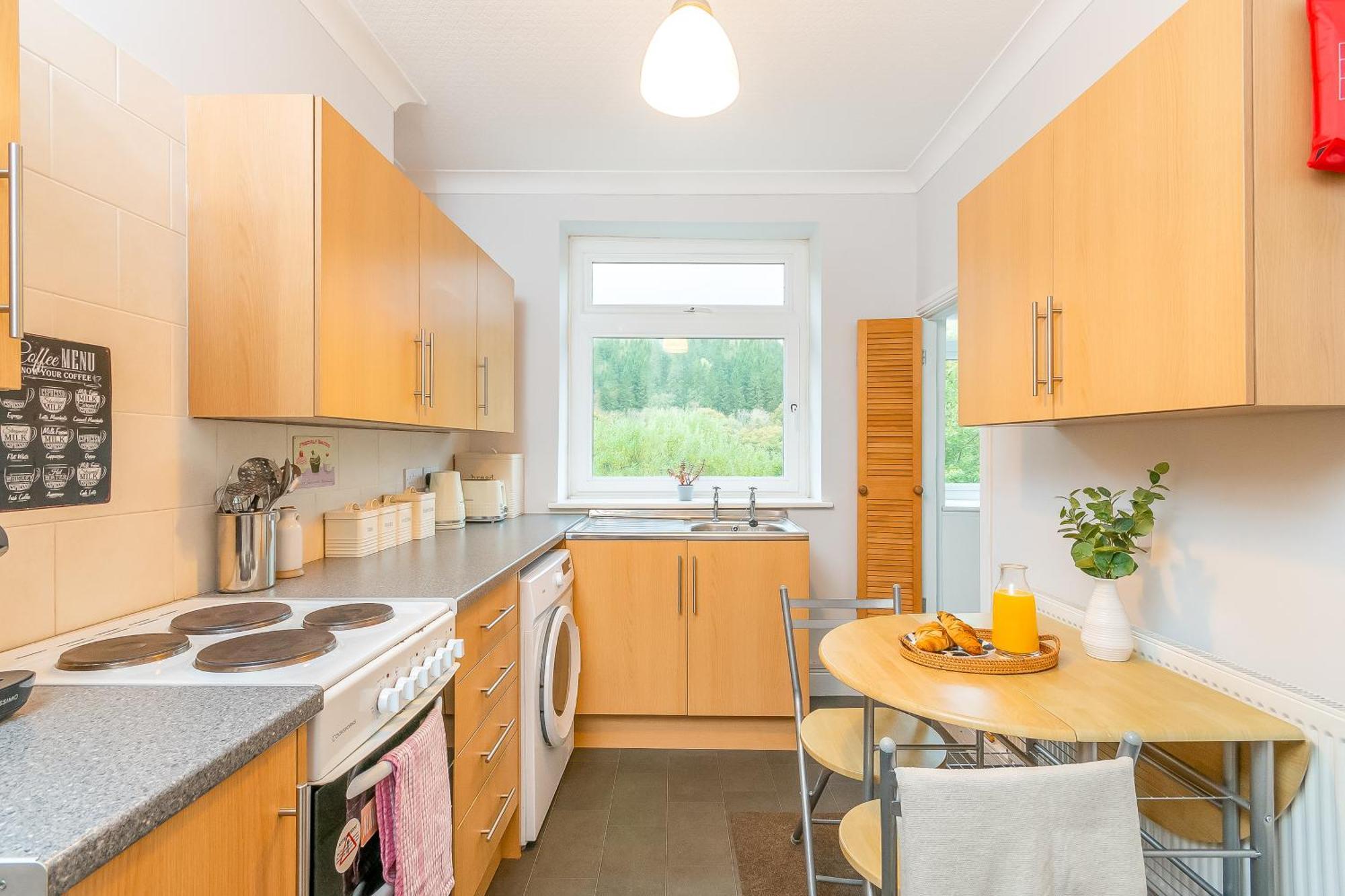 The View Spacious Apartment In Afan Forest Bike Park By Staystaycations Port Talbot Eksteriør bilde
