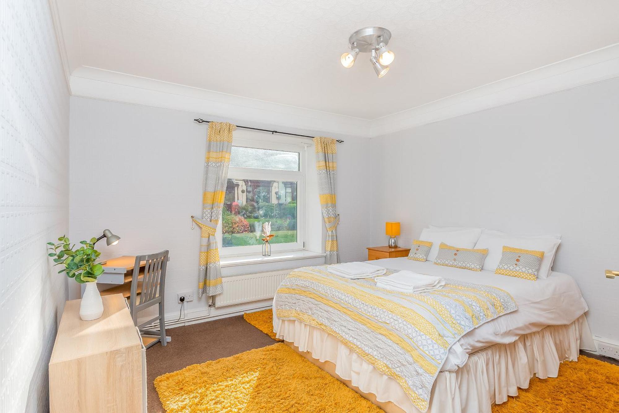 The View Spacious Apartment In Afan Forest Bike Park By Staystaycations Port Talbot Eksteriør bilde